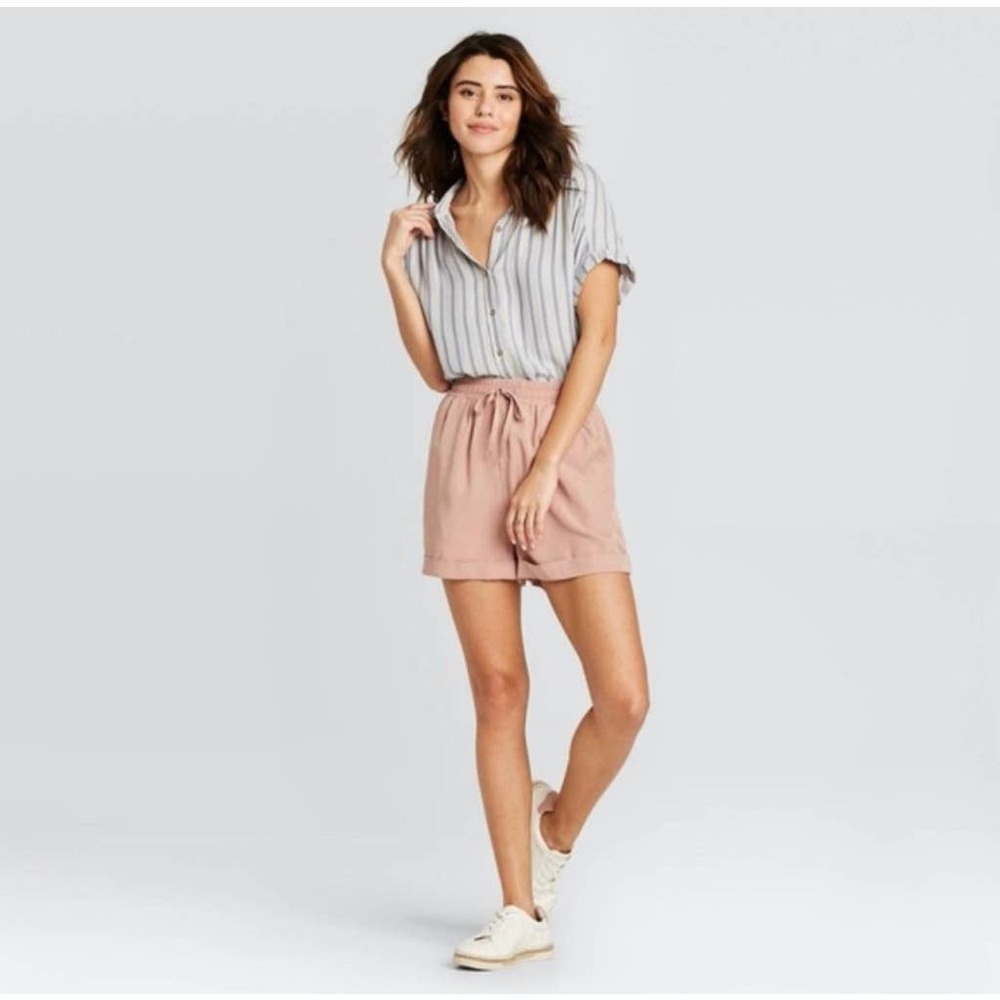 🛍️Universal Thread Boho Dusty Pink High Waisted Cuffed Shorts🛍️